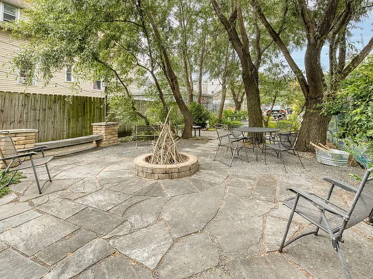1648 N Saint Louis Ave #2 — Photo 36