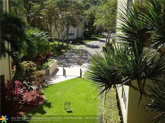 2nd image of 2309 S Cypress Bend Dr APT 612