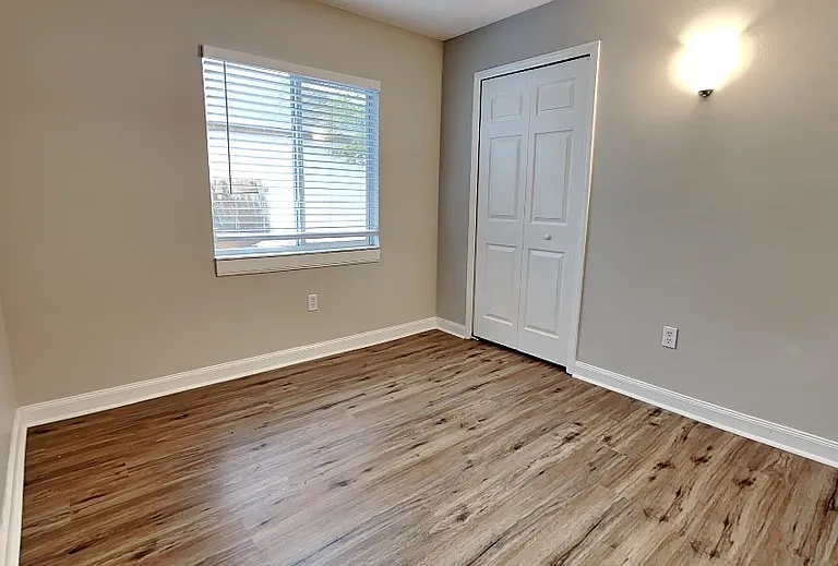 530 Scarlet Maple Ct — Photo 9