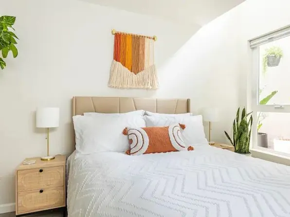 4911 Granada St #2, Los Angeles, CA 90042