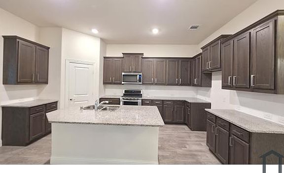 5th image of 4008 Dusk Dr