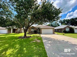 7198 Raintree Ln, Gulf Shores, AL 36542