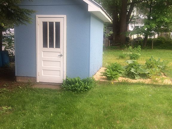 5th image of 363 Alger St