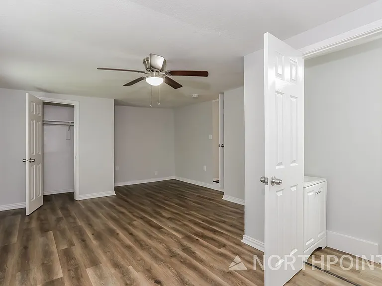 5724 Rich St — Photo 8