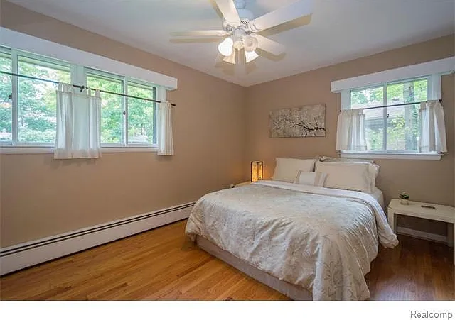 1811 Alhambra Dr — Photo 16