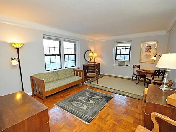 178 Garth Road #1K, Scarsdale, NY 10583