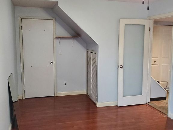 5th image of 27 Dickinson St Unit O