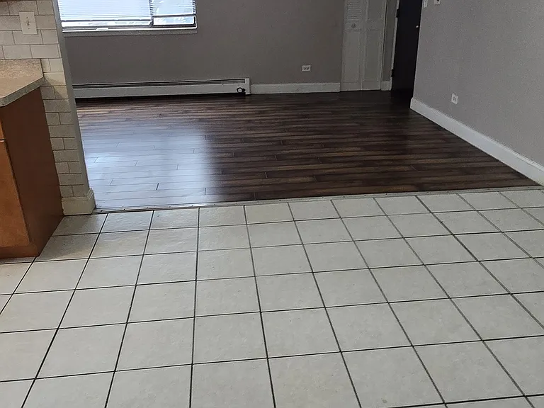 2131 Narcissus Ave #2W — Photo 8