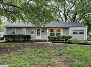 9909 Charlotte St, Kansas City, MO 64131