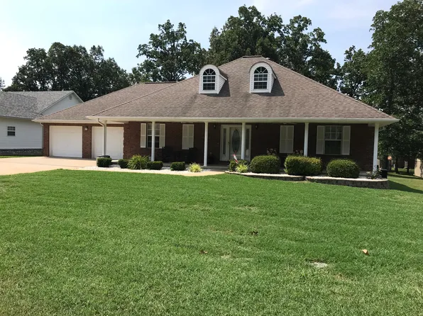 1712 Whispering Oaks Pl, Poplar Bluff, MO 63901