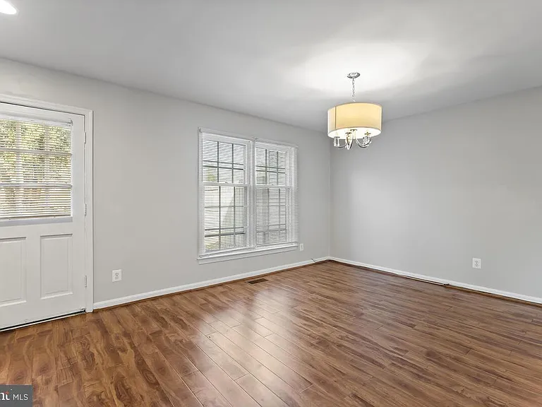 19202 Dunbridge Way — Photo 12