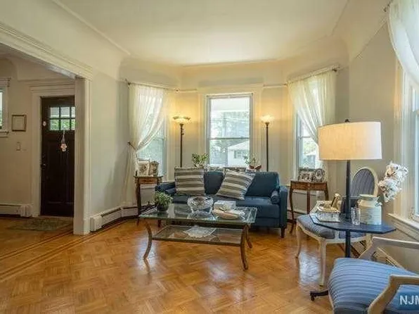 135 Van Nostrand Ave, Englewood, NJ 07631