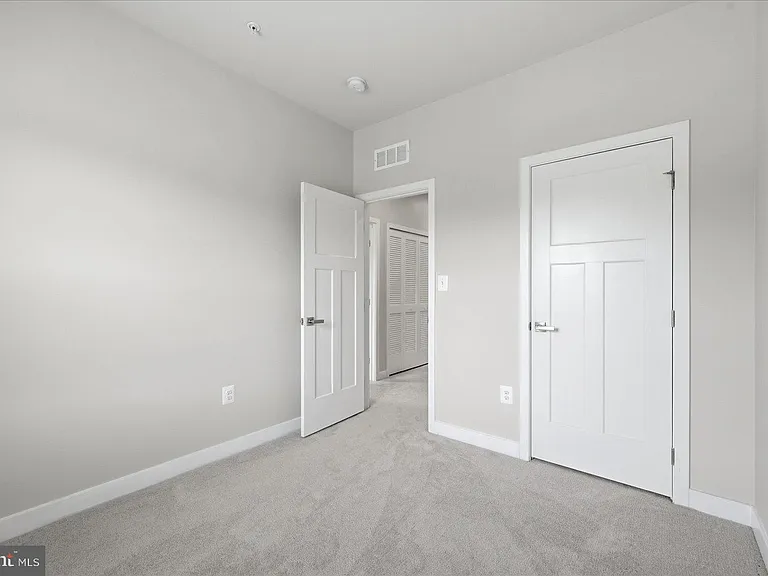1550 Adamson Way — Photo 27