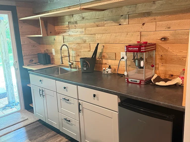 41 Middle Rd — Photo 15