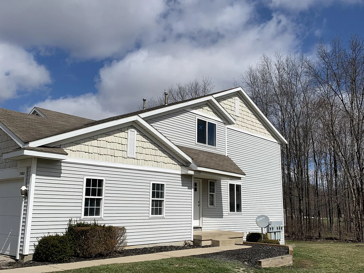 7992 Green Meadow Ct — Photo 3