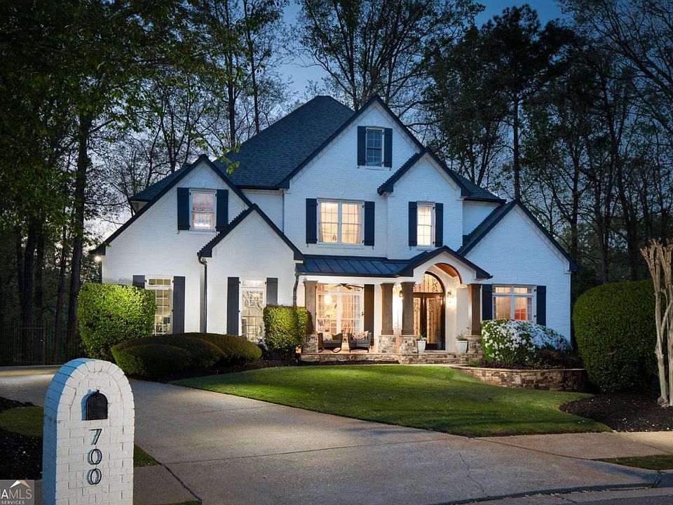 1st image of 700 Waterview Trl