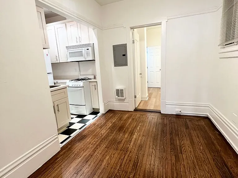 711 Leavenworth St — Photo 3