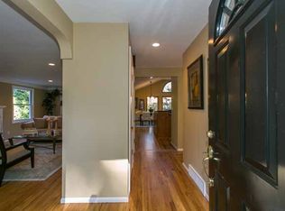 1245 Chandler Rd, Lake Oswego, OR 97034