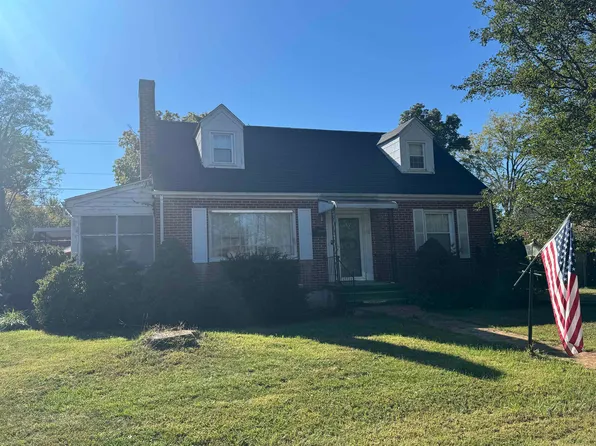 110 Arnold Ave, Radford, VA 24141