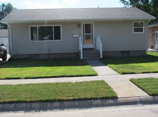 2906 Avenue E, Scottsbluff, NE 69361