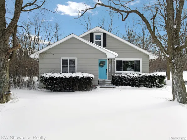 29230 Greening St, Farmington Hills, MI 48334