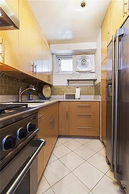Sold by DSA Realty | media 25