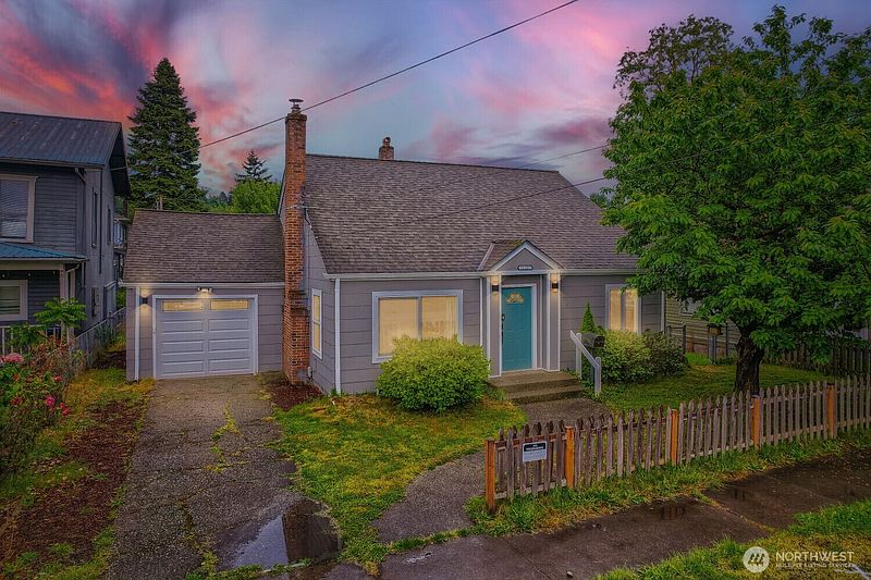 3rd image of 510 4th Ave S