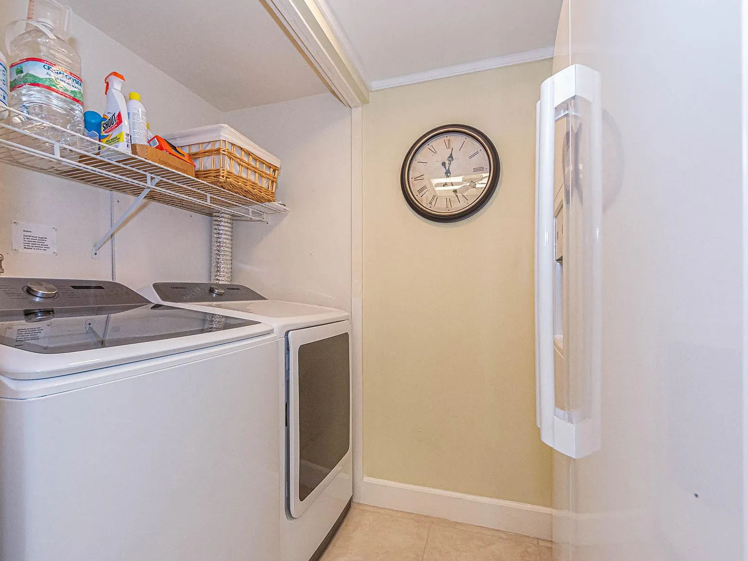 2 bed, 1339 sqft, $2,300 — Photo 2