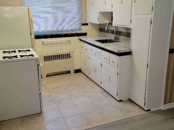 4216 South Ave APT 3, Cincinnati, OH 45236