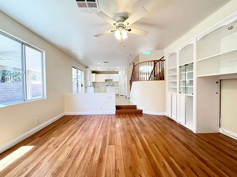9891 Ridge Hill Ave — Photo 9