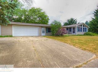 11542 Beardslee Rd, Perry, MI 48872