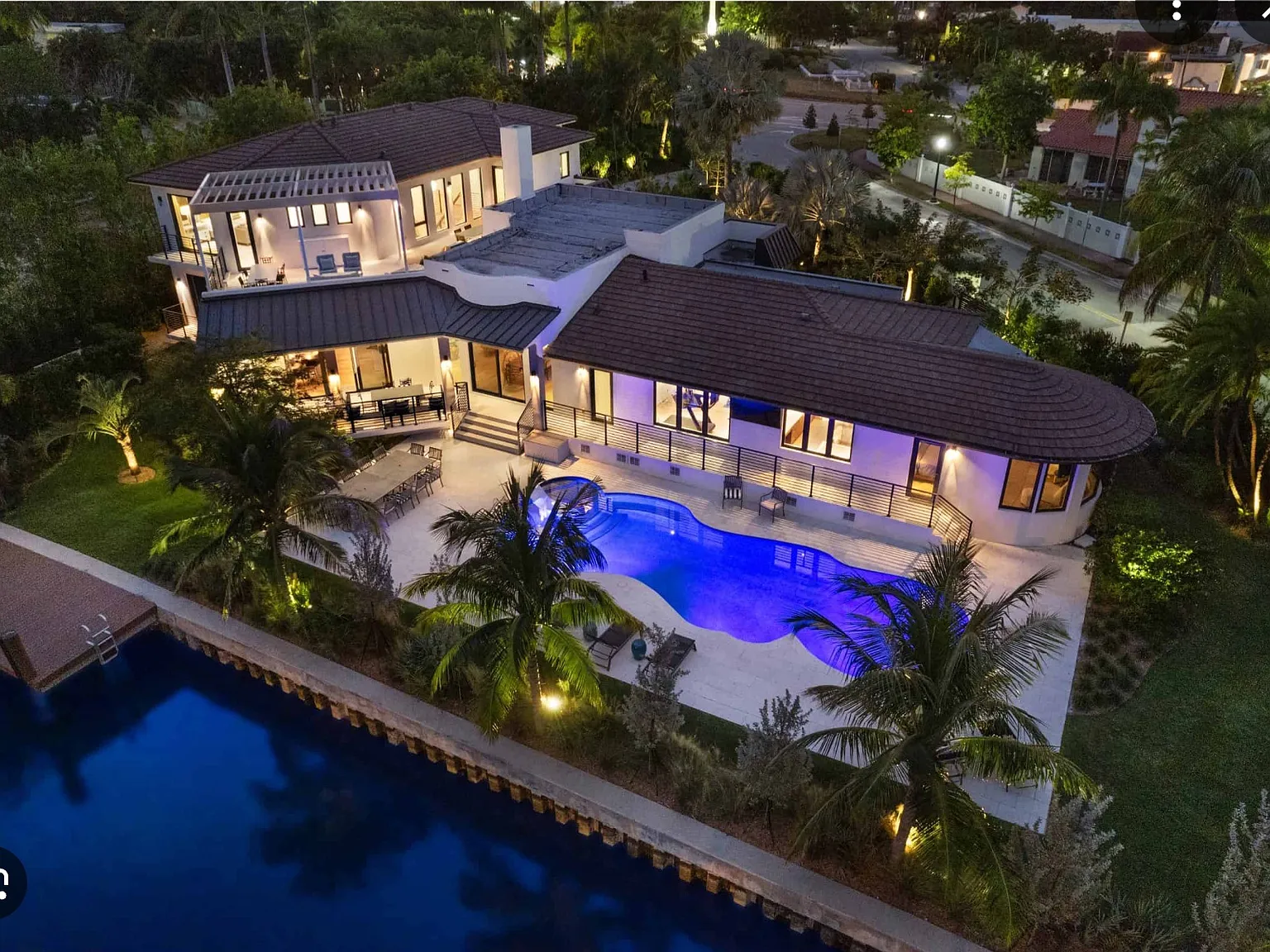9 bed, 8.5 bath, 7481 sqft, $100,000 — Photo 3
