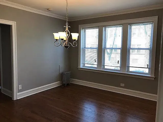 5758 N Maplewood Ave #1 — Photo 4