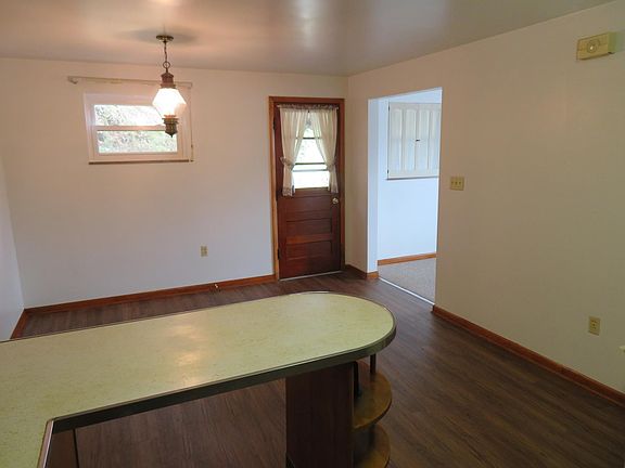 4th image of 2723 Daniels Ave