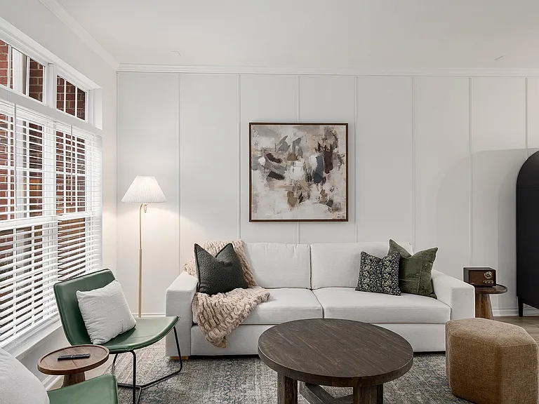 1123 Central Park Cir — Photo 12