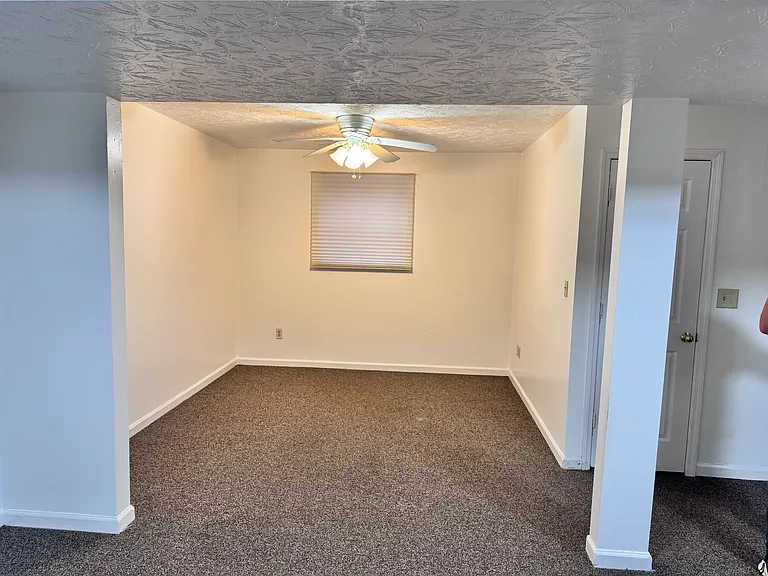 1675 Park Lawn Dr — Photo 11
