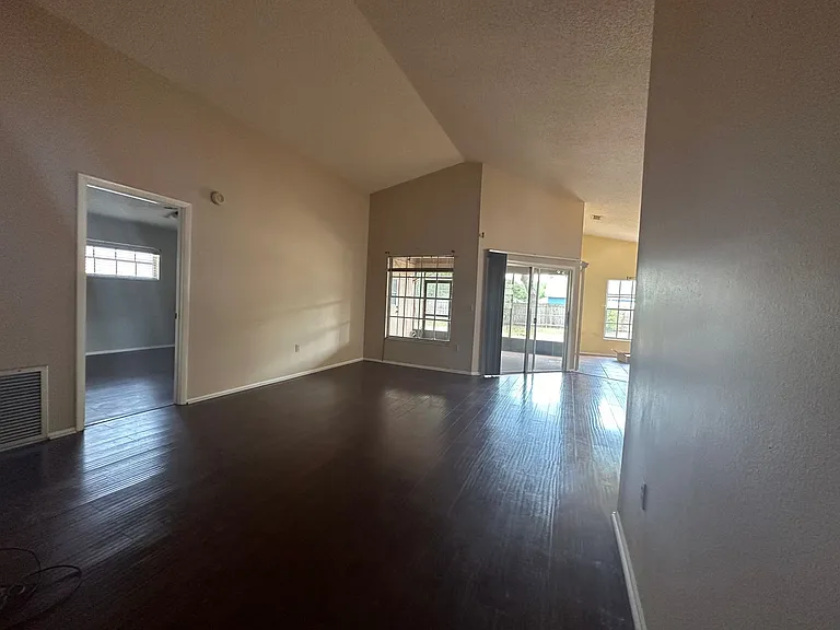 5818 Bambi Dr — Photo 16