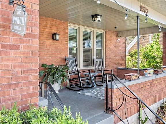 3rd image of 2302 Liberty St