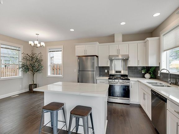 4th image of 8209 SE 69th Ave