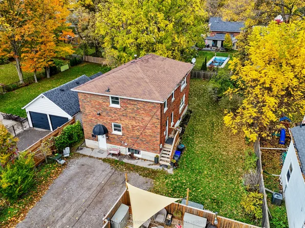 176 Sydenham St, Cobourg, ON K9A 2S3