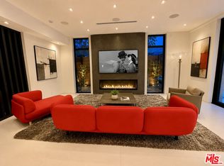8741 Dorrington Ave, West Hollywood, CA 90048