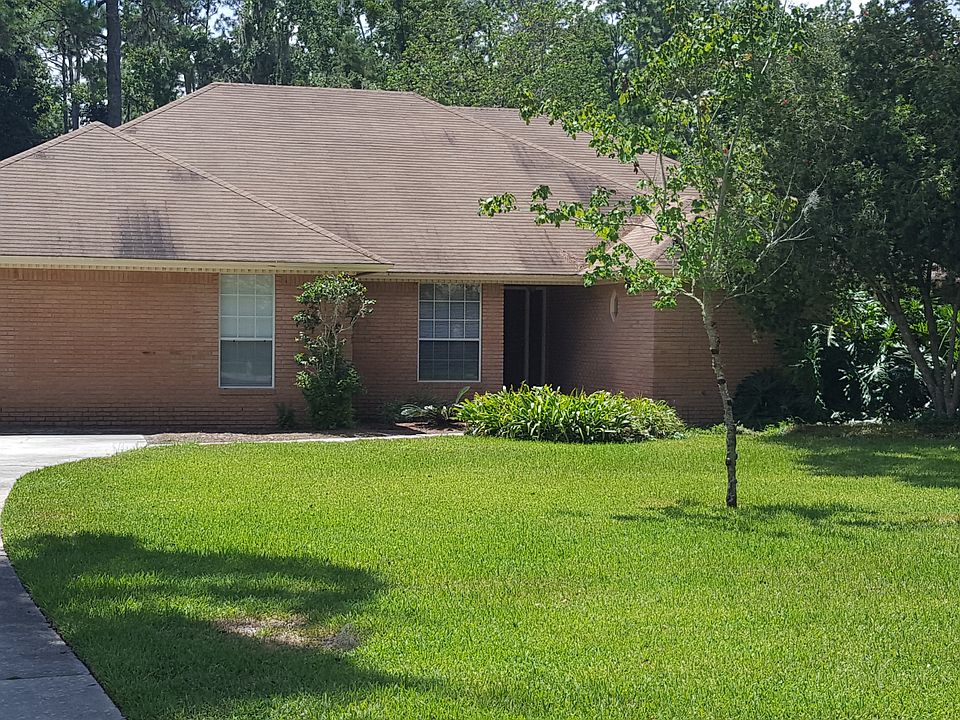 1st image of 340 Hickory Acres Ln