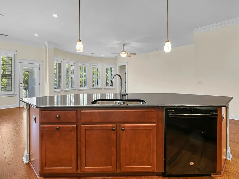 3688 Maidstone Dr — Photo 20