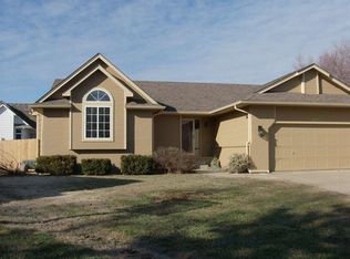 9025 W Chartwell Cir, Wichita, KS 67205