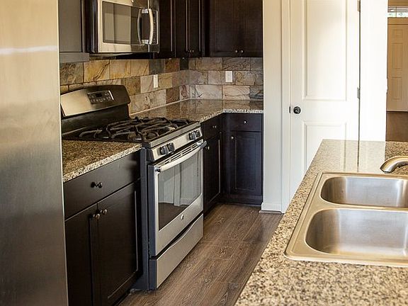 5th image of 3309 N Pioneer Canyon Dr