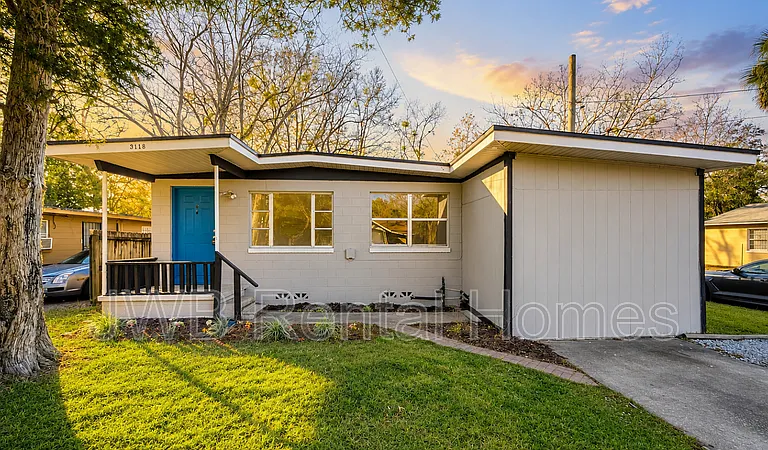 3118 Dignan St — Photo 1
