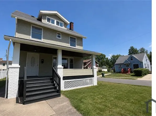 13827 Thornhurst Ave, Garfield Heights, OH 44105