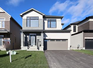 533 Bobolink Rdg, Ottawa, ON K2S2N6