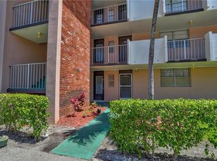 2991 NW 46th Ave APT 102, Lauderdale Lakes, FL 33313