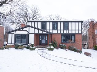 304 Westbury Dr, Coraopolis, PA